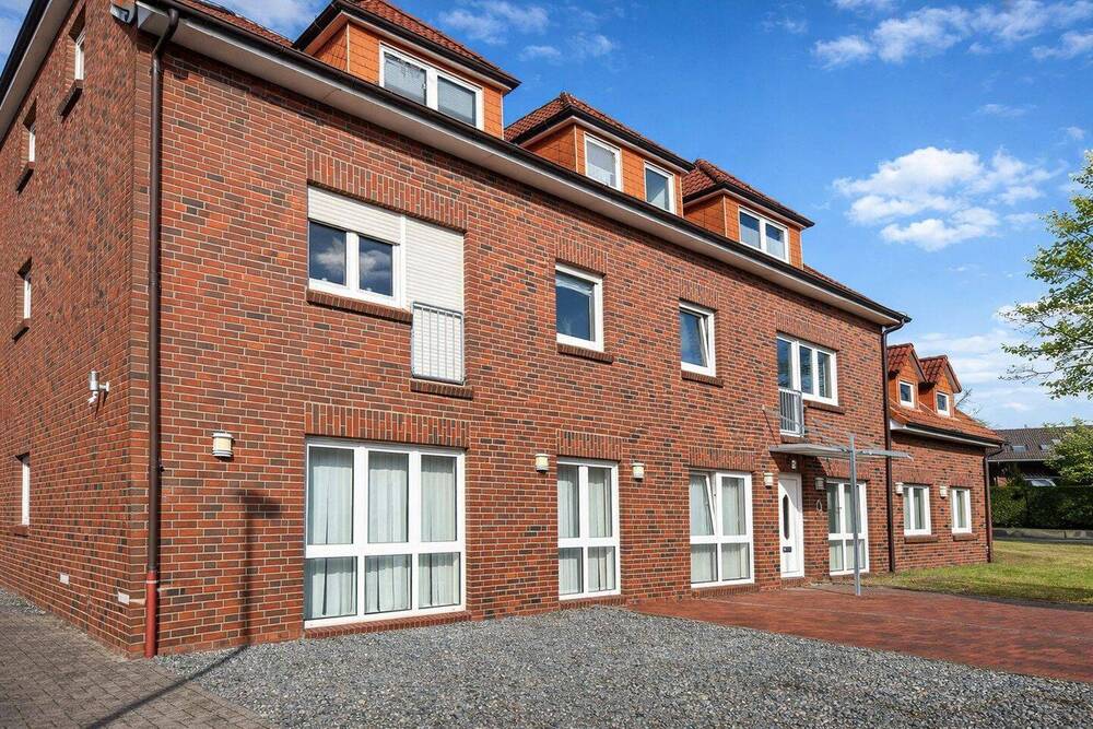 Thumbnail-Schöne 3-Zimmer Wohnung mit EBK & großer Dachterrasse zentral in Jever