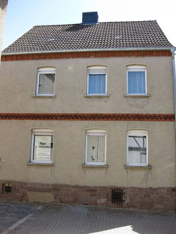 Thumbnail-Wohnhaus mit Zufahrt, Hof und Garage (Esperstedt)!