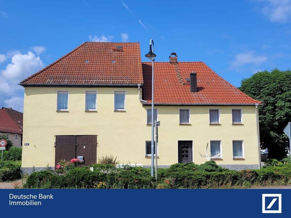 Straßenansicht