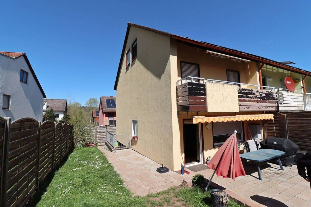 Thumbnail-Reiheneckhaus mit Garage