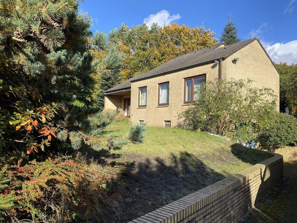 Thumbnail-Baugrundstück m. Altbestand für 1 Doppel- oder 1 Einfamilienhaus - ohne Makler