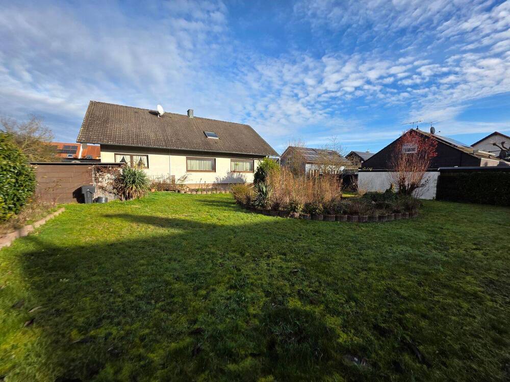 Thumbnail-+++ großes 2-FH mit rießigem Garten + !Grundstück bebaubar! + Einliegerwohnung im KG + Ötigheim +++