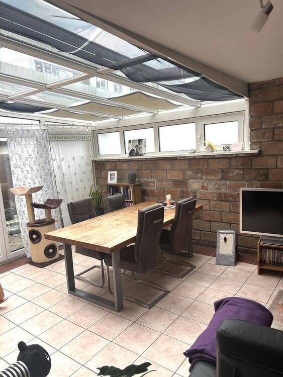 Wohnzimmer mit Glasdach