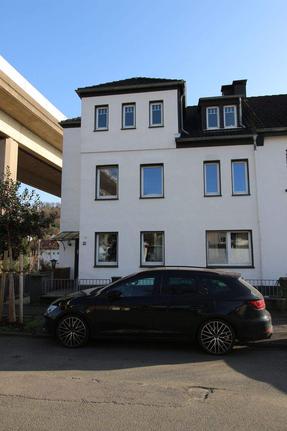 Thumbnail-Charmante 3-Zimmer-Wohnung in ruhigem Dreifamilienhaus – sofort bezugsfrei