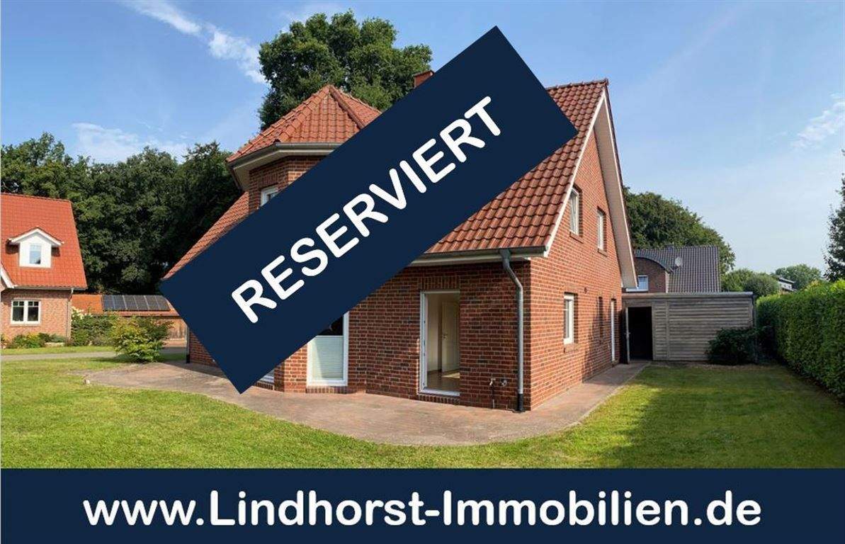 Thumbnail-Privatstraße- gepflegtes Einfamilienhaus mit Doppelcarport