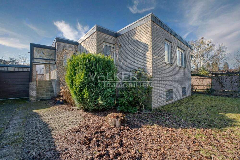 Thumbnail-Bezugsfreies EFH in 2. Reihe mit Garage – vollunterkellert – modernisierungsbedürftig