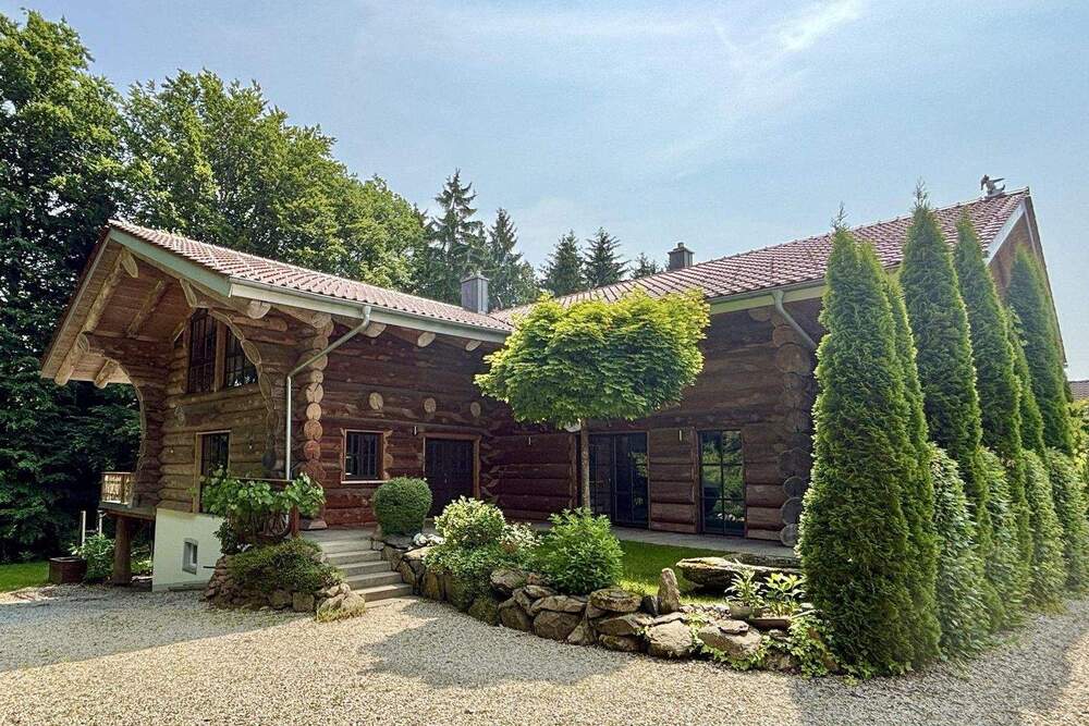 Thumbnail-Großes Wohnhaus in Bernried-Egg