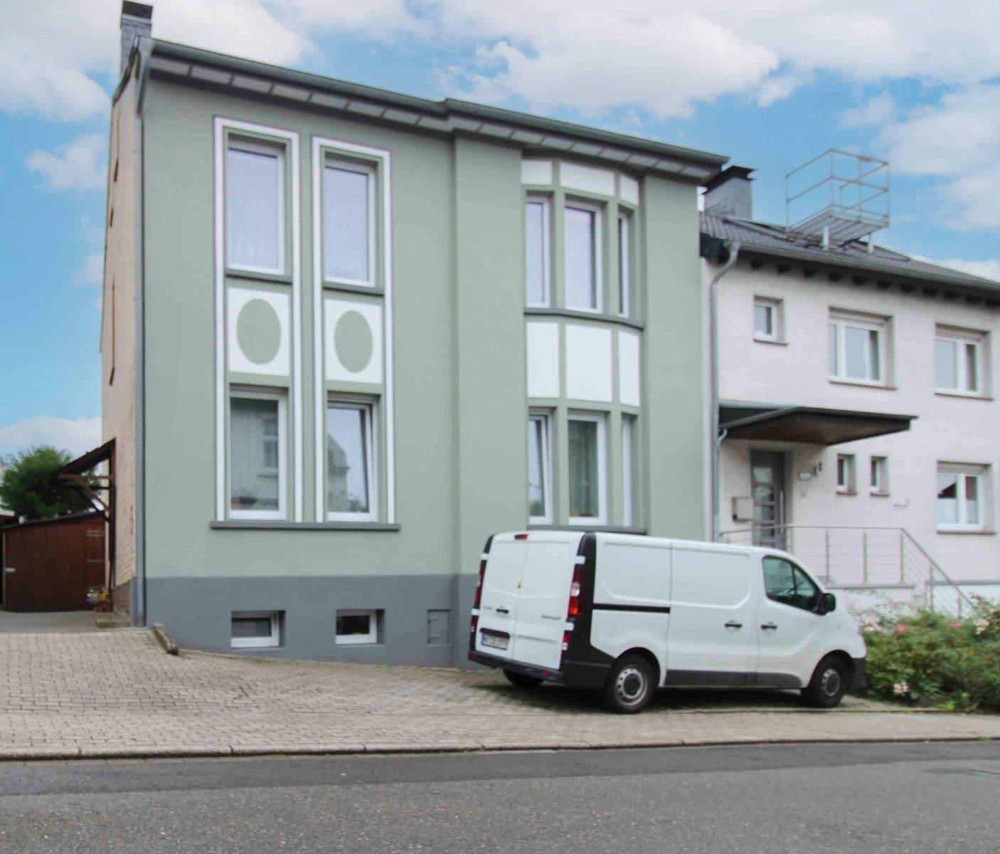 Thumbnail-Charmantes Zweifamilienhaus mit vielseitigen Nutzungsmöglichkeiten in Mülheim an der Ruhr