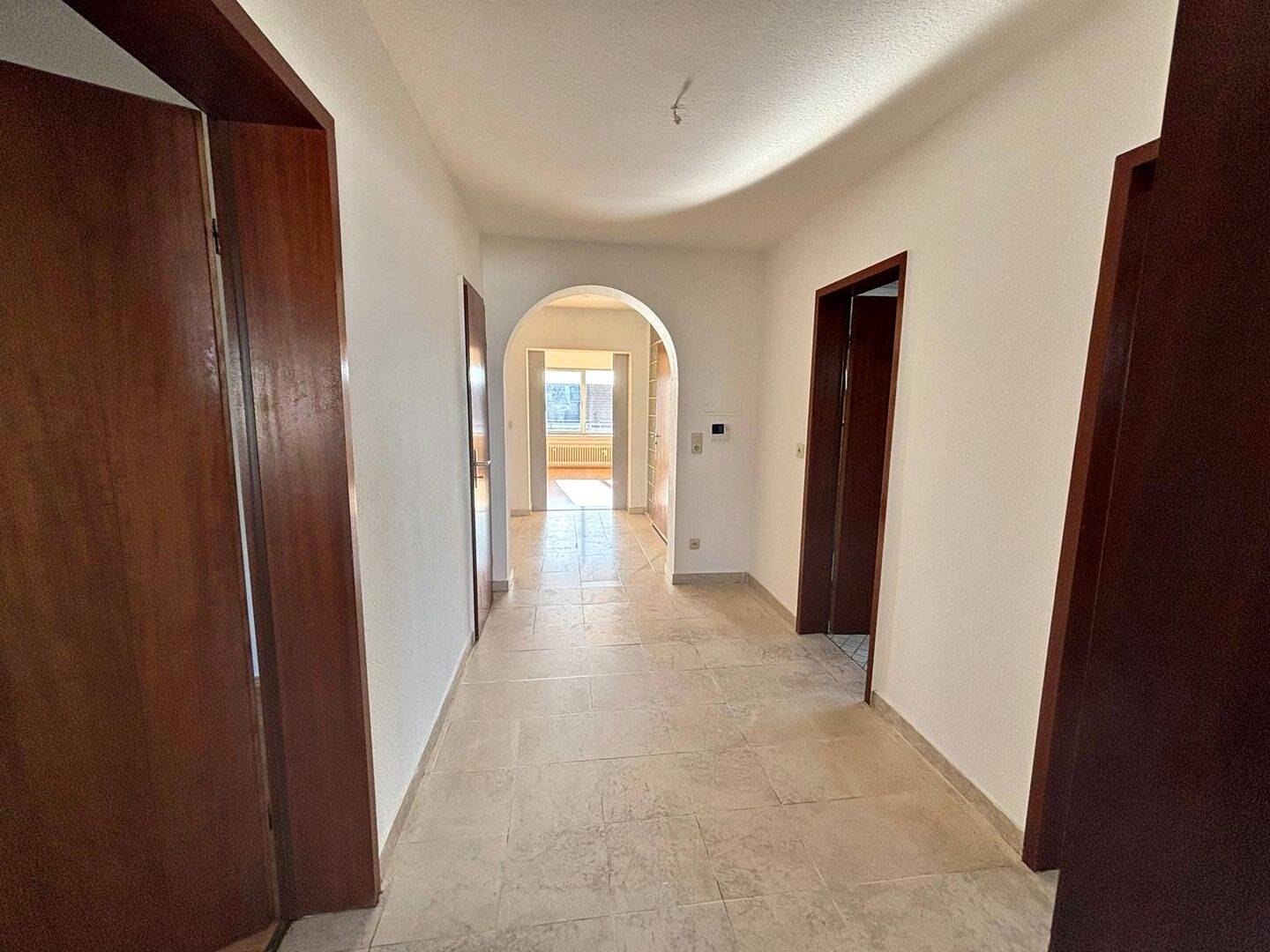 Thumbnail-großzügige Dachgeschosswohnung in Urberach