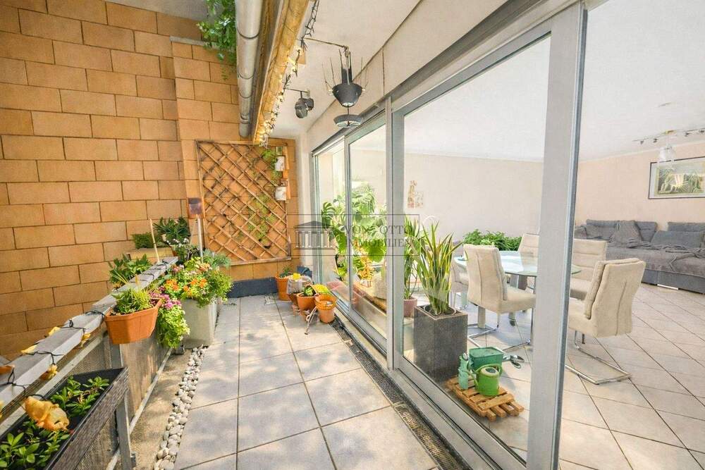 Thumbnail-Moderne Wohnung mit großem Balkon & Wohlfühlcharakter