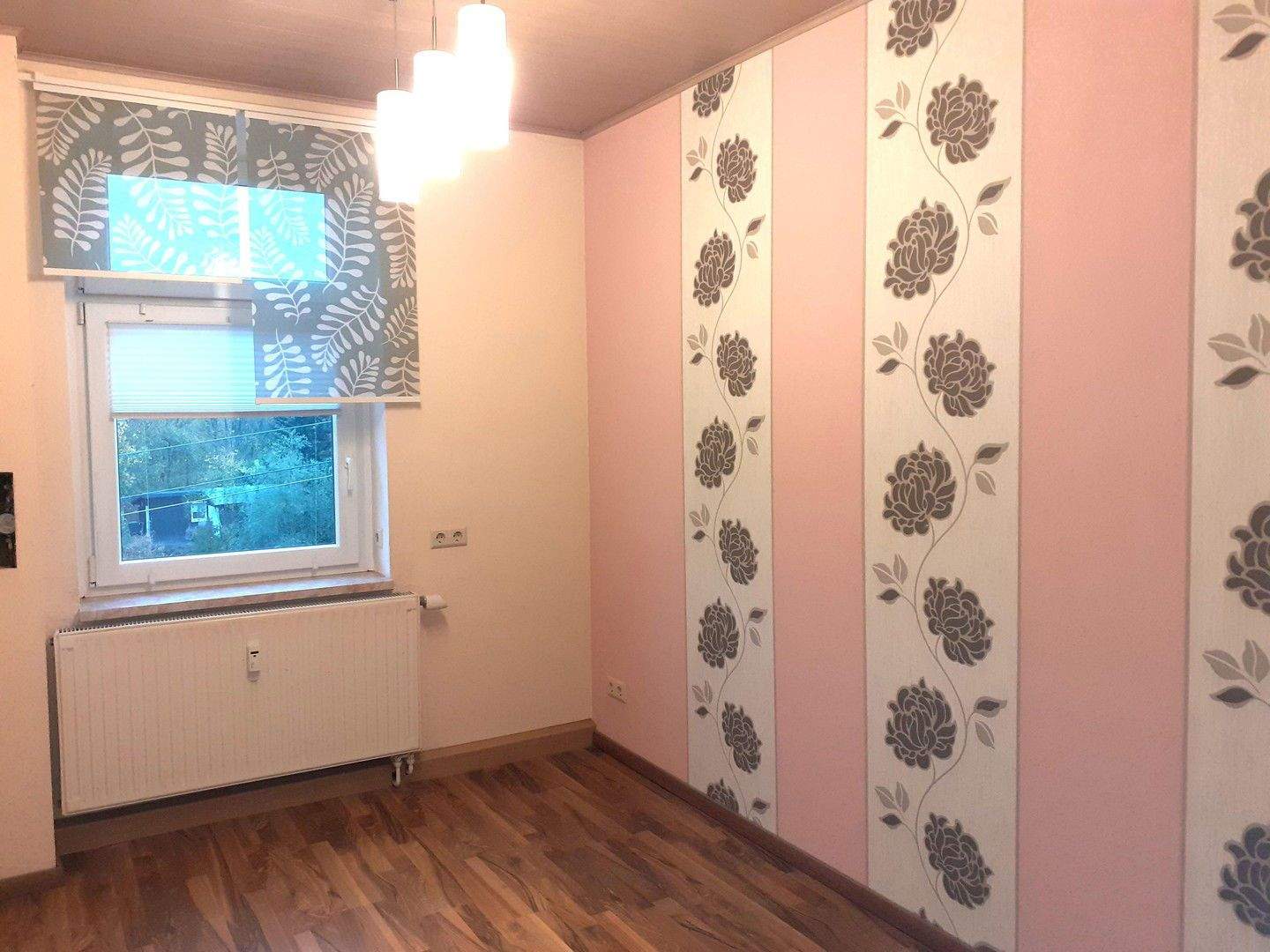 Thumbnail-SCHÖNE 5-Raum-Wohnung 1.OG - 109 qm - Nähe Augustusburg, viele Abstellräume, Garten, Garage