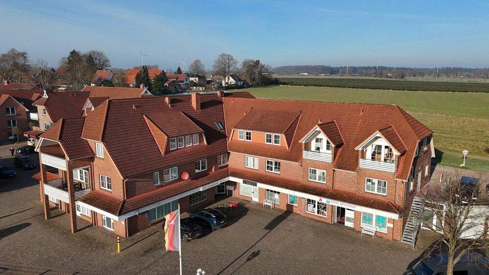 Thumbnail-***WOHNEN MIT FREIRAUM***HELLE 4-ZIMMER-WOHNUNG ZU VERMIETEN***