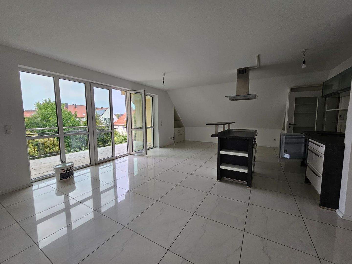 Thumbnail-Exklusive 3-Zimmer-Wohnung mit überdachter Loggia zu vermieten