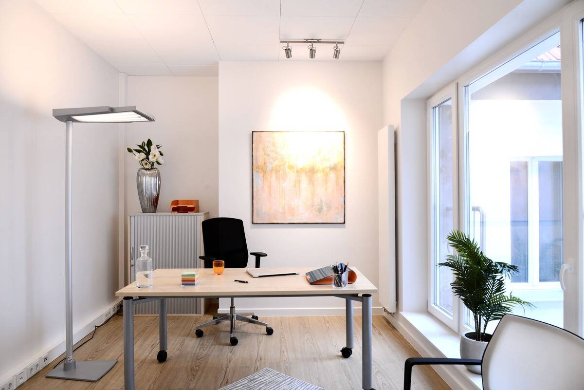 Thumbnail-Exklusives Lichtdurchflutetes 14 m² Privatbüro - 247 Zugang, möbliert