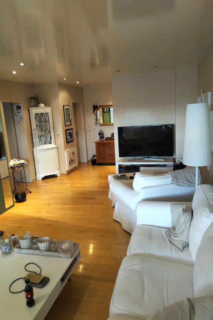 Thumbnail-VERMIETETE 2,5 ZIMMER LUXUS WOHNUNG, VON PESCH-WOHNEN GESTALTET MIT HALLENBAD UND SAUNA IM HAUS