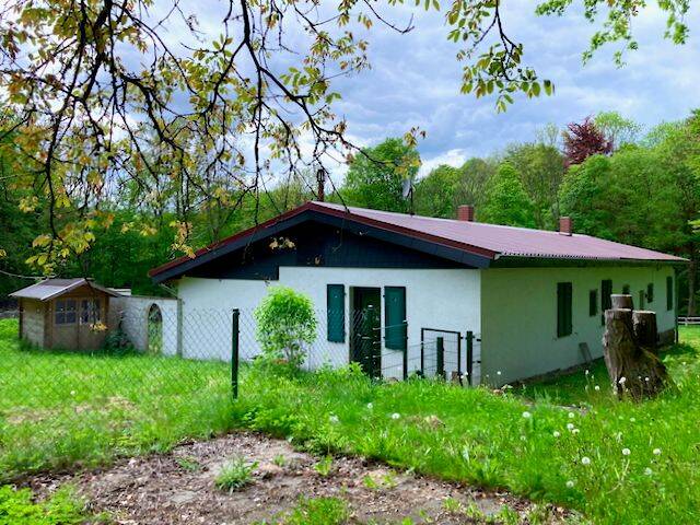 Thumbnail-RESERVIERT - Ungeschliffene Perle - großer Bungalow mit Einliegerwohnung in absoluter Alleinlage - ideal für Hundezüchter Tierhalter