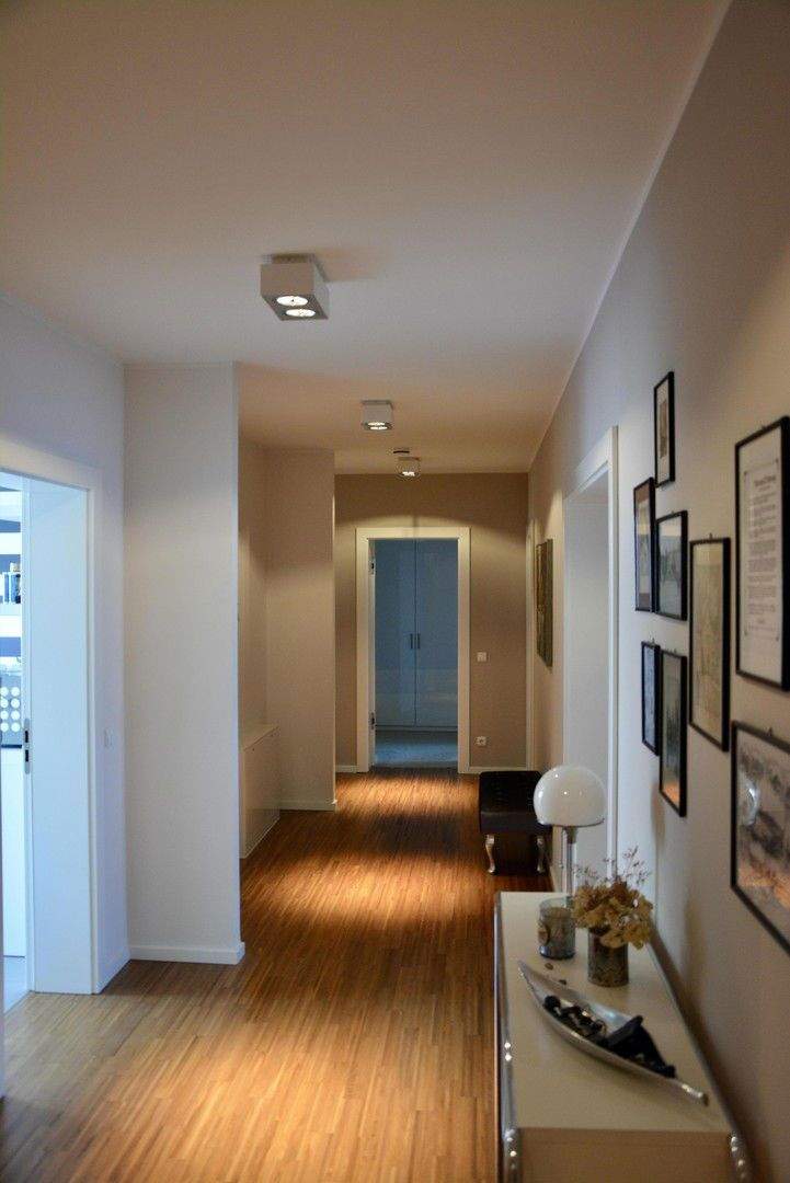 Thumbnail-Stilvolle 4-Zimmer-Wohnung mit exklusiver Ausstattung, Balkon & Loggia in Toplage der KTV Rostock