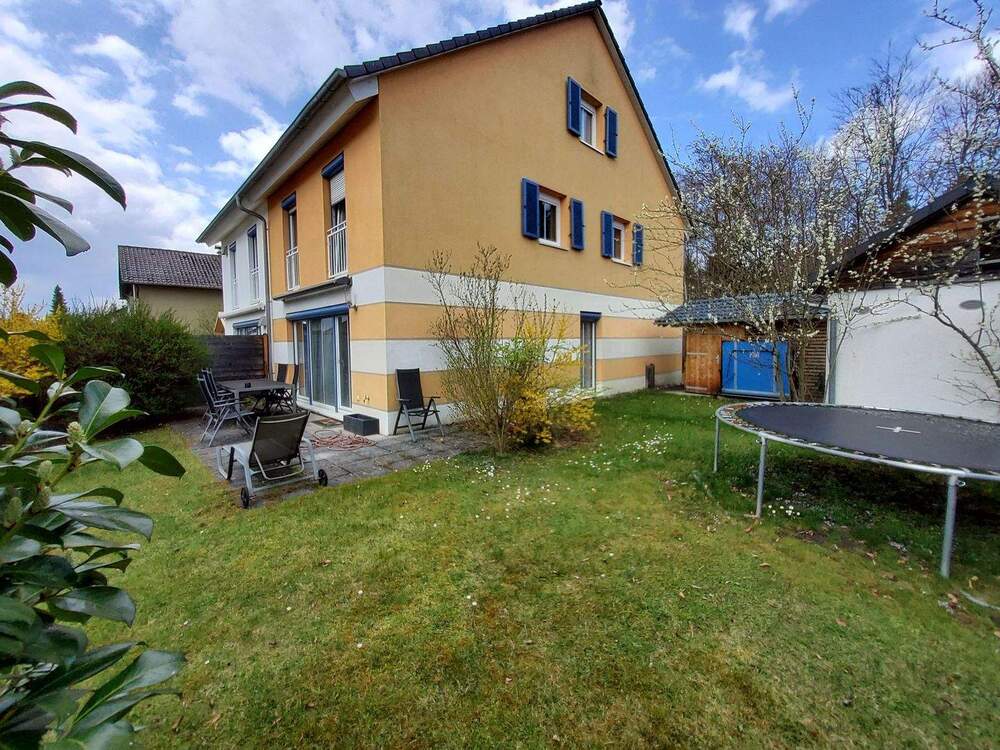 Thumbnail-Schöne, familienfreundliche Doppelhaushälfte mit viel Platz