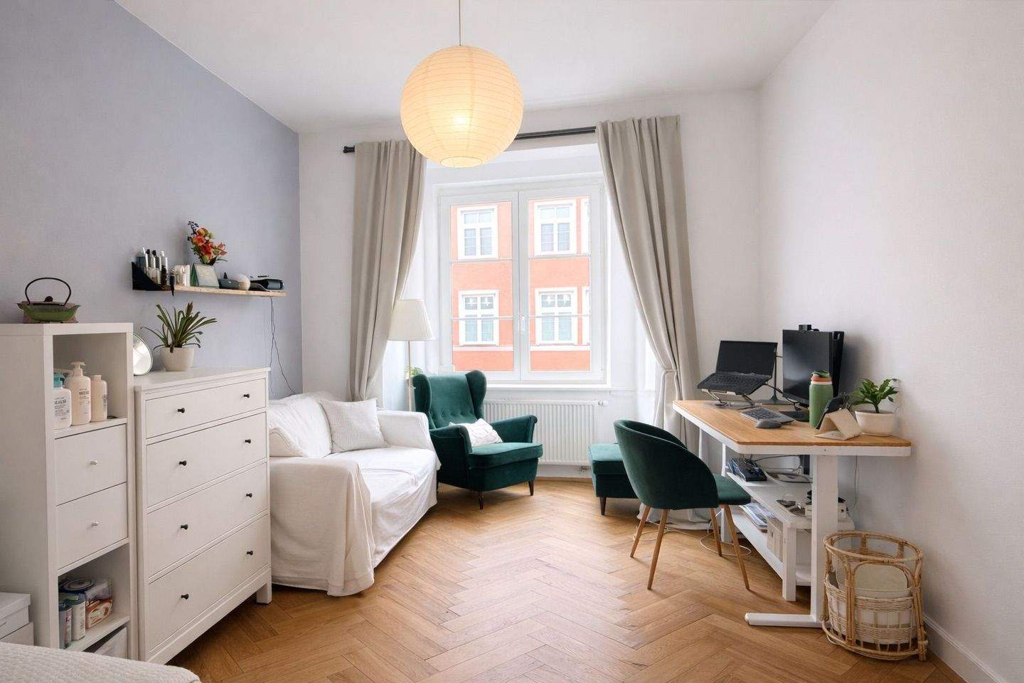 Thumbnail-Maxvorstadt: Helle 4-Zimmer-Wohnung mit Balkon und großzügigem Grundriss in Bestlage