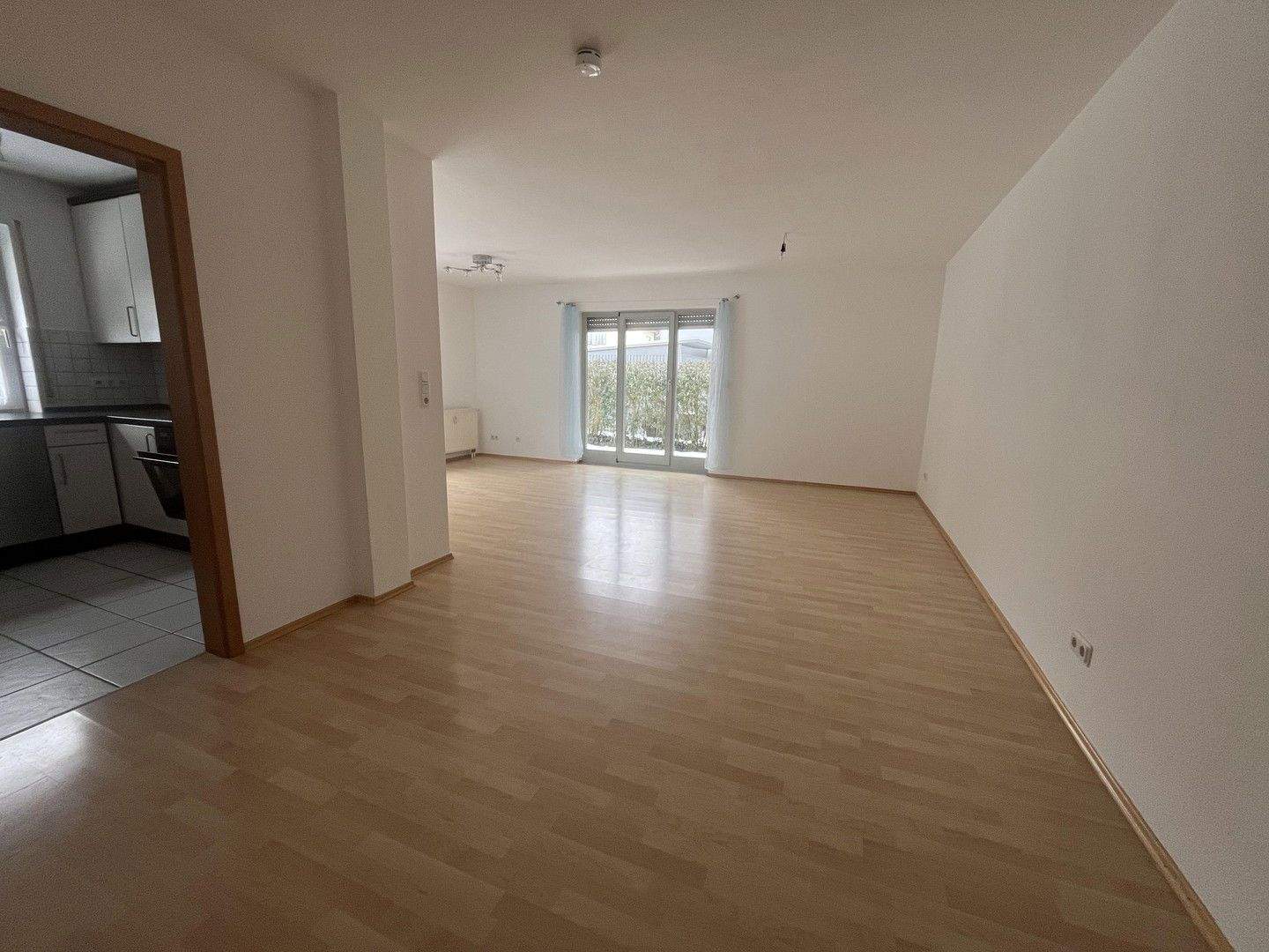 Thumbnail-Helle 2-Zimmer-Eigentumswohnung in ruhiger und zentraler Lage