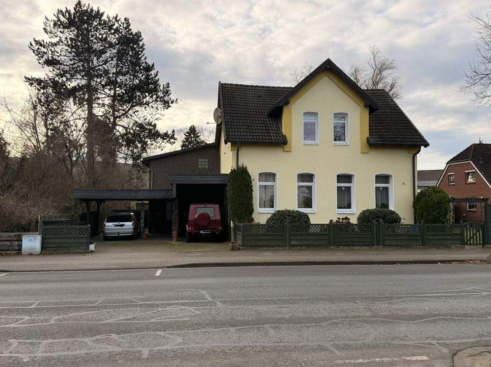 Thumbnail-Freistehendes Zweifamilienhaus mit Einliegerwohnung in Sehnde