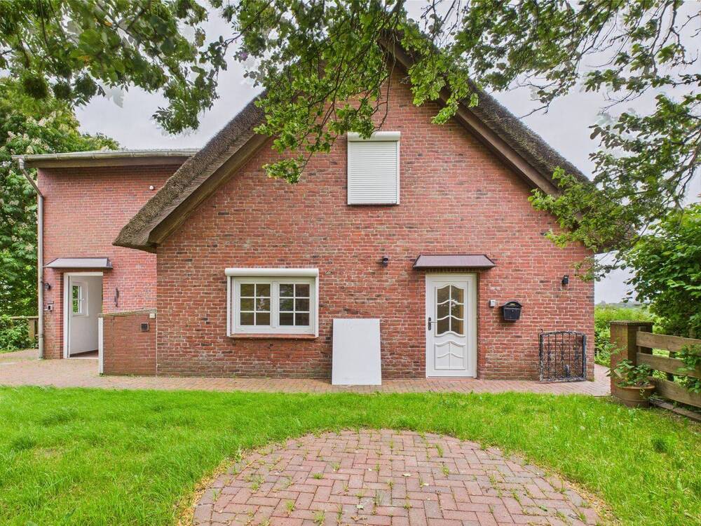 Thumbnail-**Unter Reet mit 2 Wohnungen in bester Deichlage mit Blick in die Marsch**