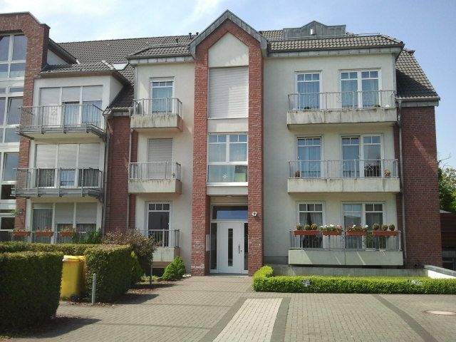 Thumbnail-D-Unterrath - 4 Zimmer mit hochwertiger Einbauküche, TG-Stellplatz und Balkon