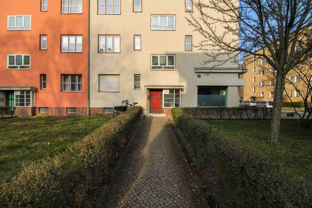 Thumbnail-Vermietet: Gepflegte 2-Zimmer-ETW mit Balkon und Kellerabteil im Kissingenviertel (Denkmalschutz)