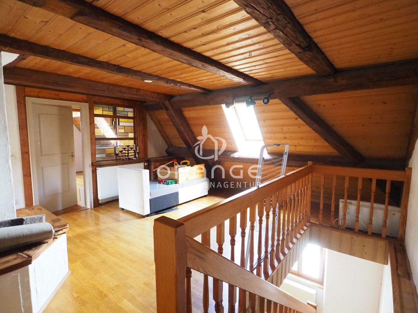 Thumbnail-* Historisches Wohnhaus mit Flair in der Ortsmitte von Niederstotzingen *