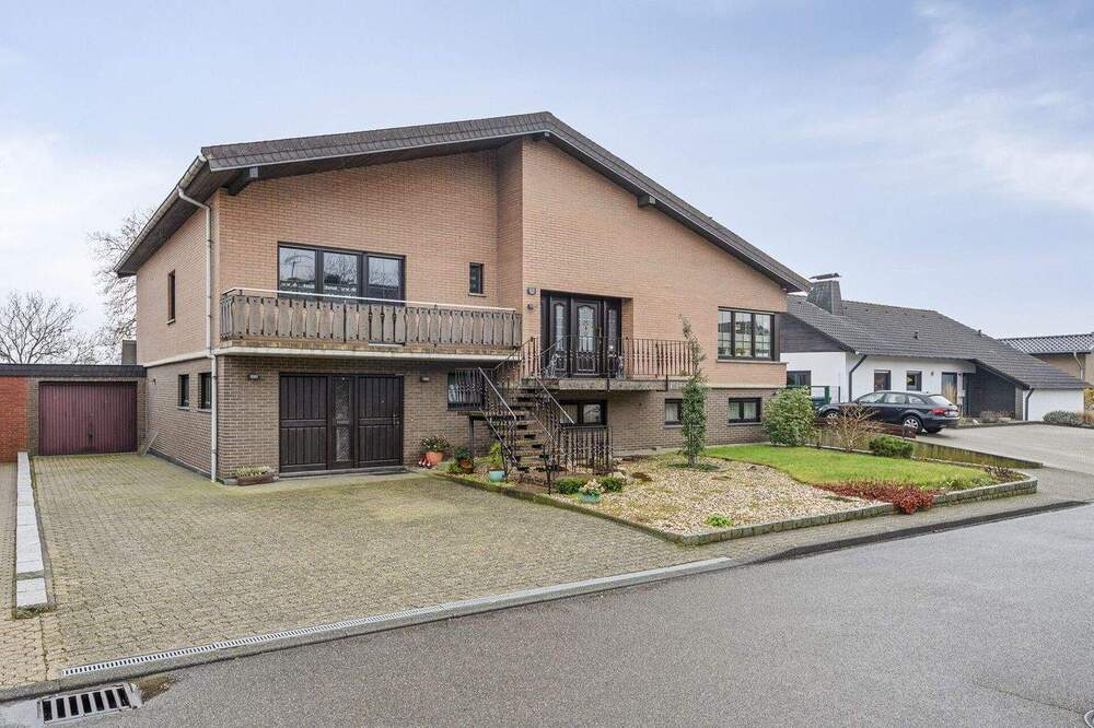 Thumbnail-Zweifamilienhaus mit Garten, Terrasse & Einliegerwohnung in ruhiger Lage von Obspringen!