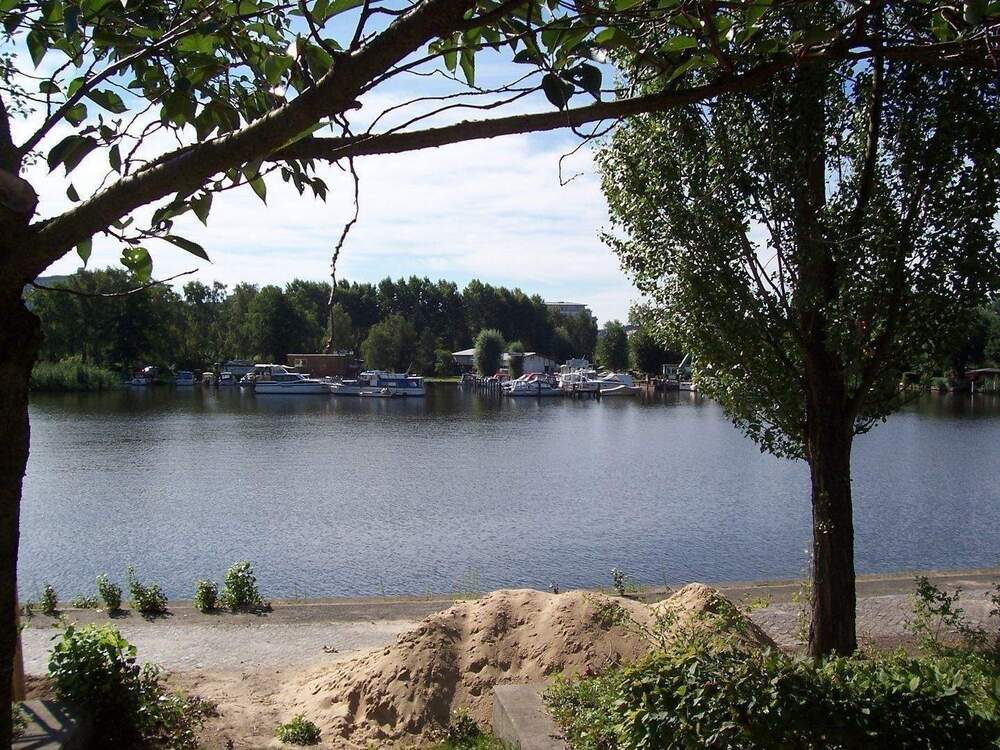 Thumbnail-Ganz nah an der Müggelspree - bezugsfreie, helle 2-Zi-Whg mit Terrasse im EG, 72 m²