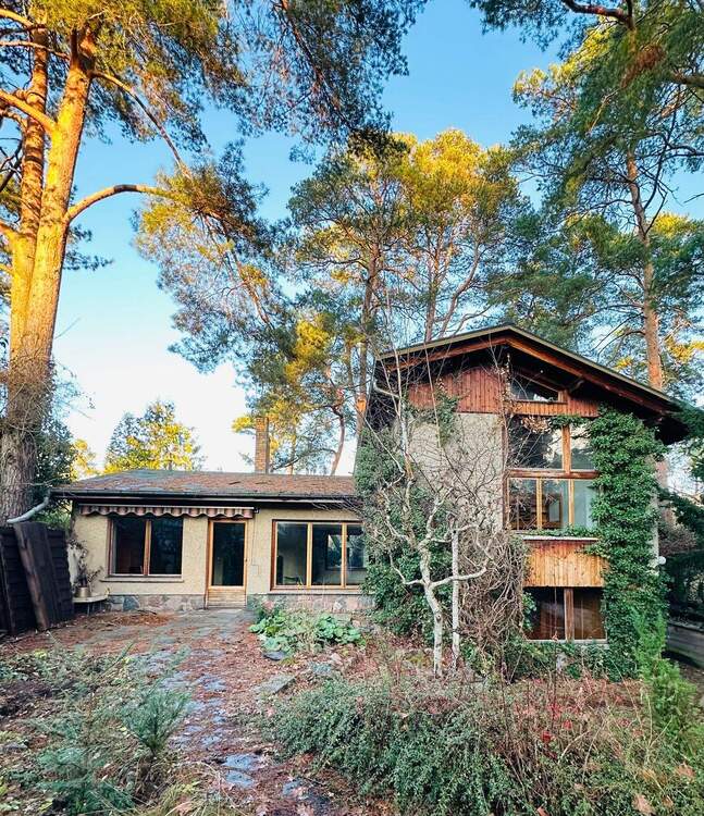 Thumbnail-MÜGGELHEIM: Großzügiges Waldgrundstück mit individuellem Wohnhaus