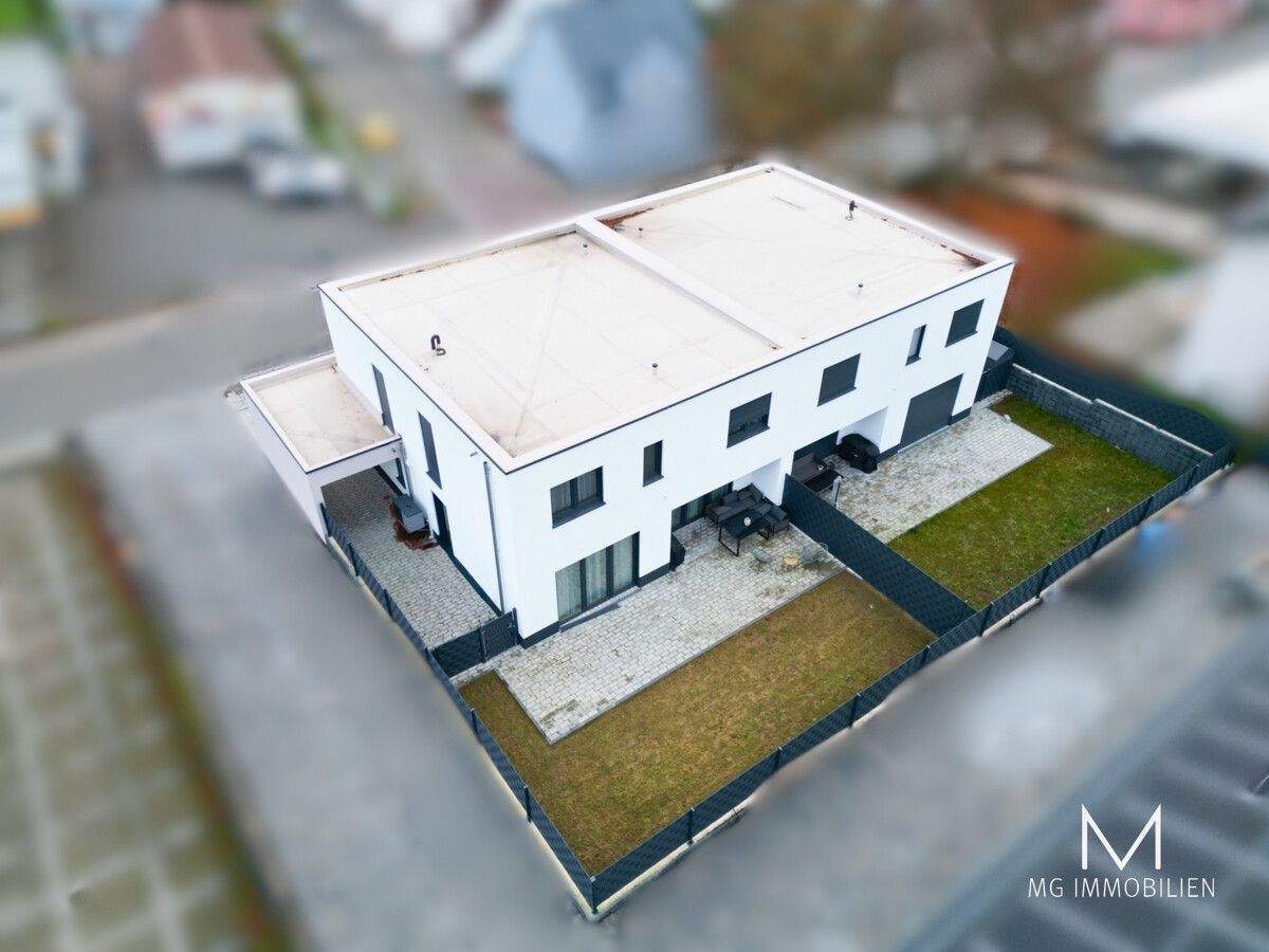 Thumbnail-MG - Hochwertiges Doppelhaus mit Carport + Garten und Möbel in Hütschenhausen