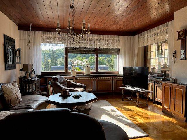 Thumbnail-KOMFORTABLES EINFAMILIENHAUS IN BELIEBTER WOHNLAGE VON ETTERSBURG