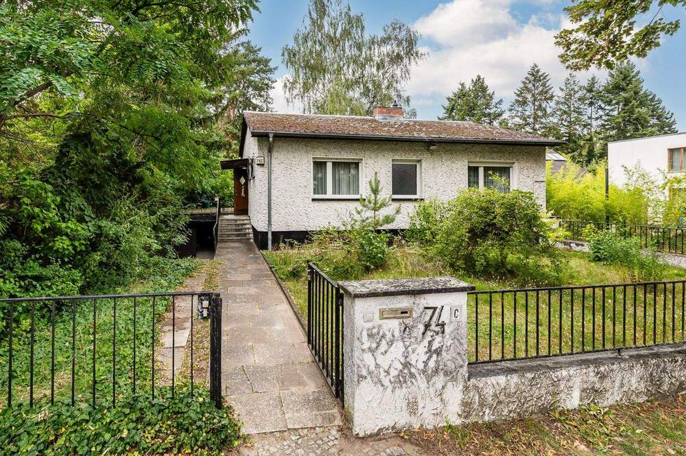 Thumbnail-Charmantes Einfamilienhaus mit Garten und Terrasse in Mariendorf
