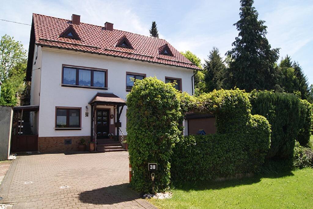 Thumbnail-MANDERN bei Zerf - Topgepflegtes Einfamilienhaus mit traumhaftem Grundstück