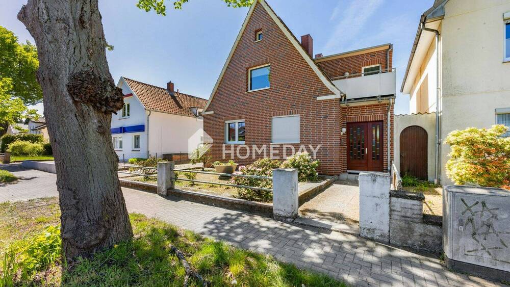 Thumbnail-Attraktives Mehrfamilienhaus mit drei Wohneinheiten und großzügigem Grundstück