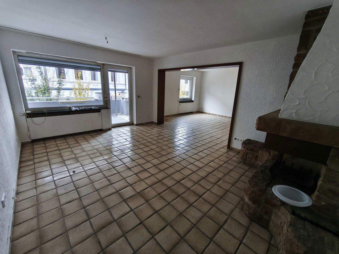 Thumbnail-Kamin-Wohnung mit Fernwärme in Top-Lage! WBS erforderlich.