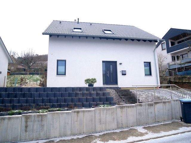 Thumbnail-„Schönes freistehendes Einfamilienhaus in ruhiger Wohnlage“