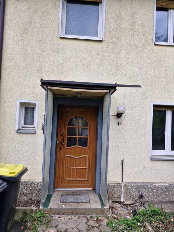 Thumbnail-Sanierungsbedürftiges Reihenmittelhaus mit großem Potenzial in beliebter Lage zu verkaufen!