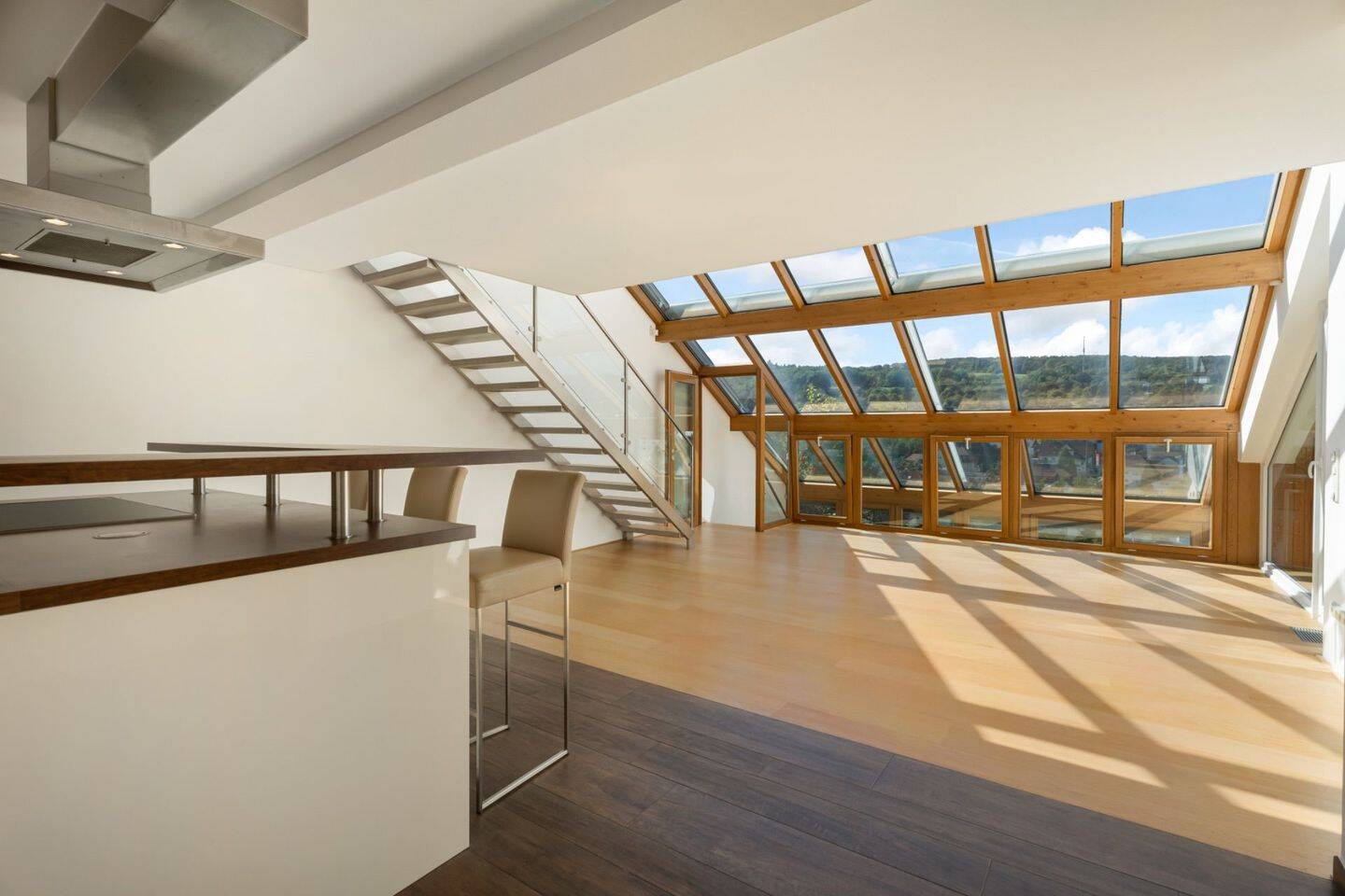 Thumbnail-Exklusives Reihenmittelhaus mit Panoramablick und Einliegeroption in Hofheim-Lorsbach