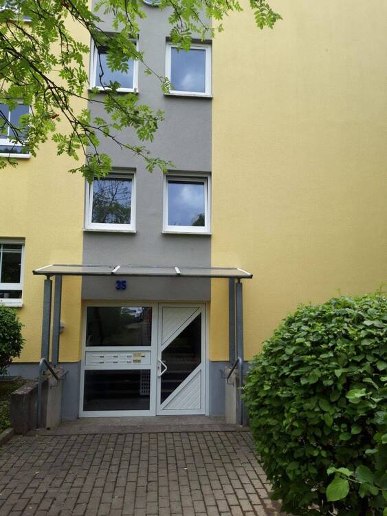 Thumbnail-*Wohnberechtigungsschein erforderlich* 2-Zimmer-Wohnung in Schweinfurt, Lindenbrunnenweg 35