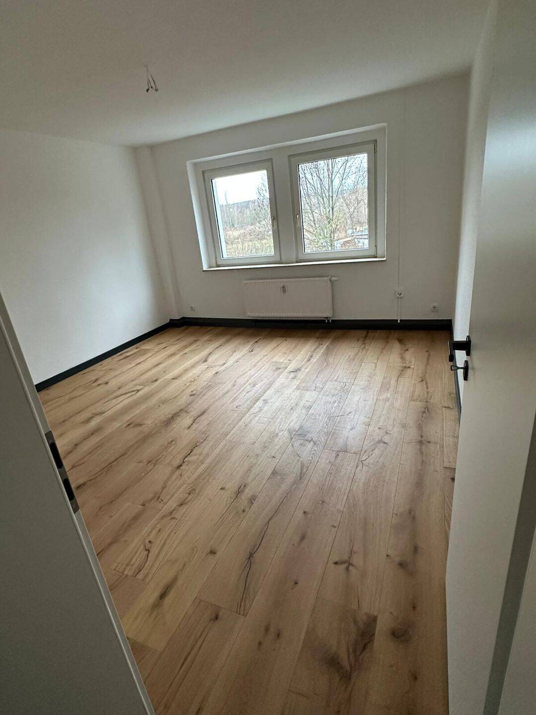 Thumbnail-Sanierte Wohnung mit Charme in der Franz-Mehring-Str.