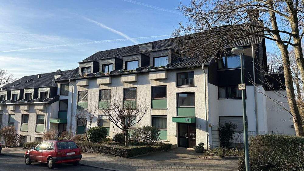 Thumbnail-TOP-Lage Bergerhausen: Moderne 2-Zimmer-Wohnung mit fantastischem Balkon und Einzelgarage in ruhiger Seitenstraße