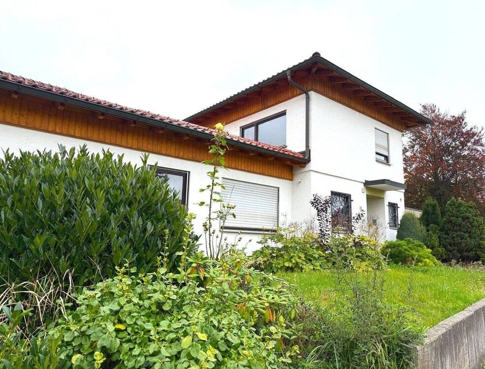 Thumbnail-Attraktives Reihenendhaus mit Garage & großem Garten in Tuttlingen