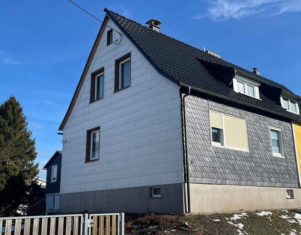 Thumbnail-Doppelhaushälfte in Cursdorf