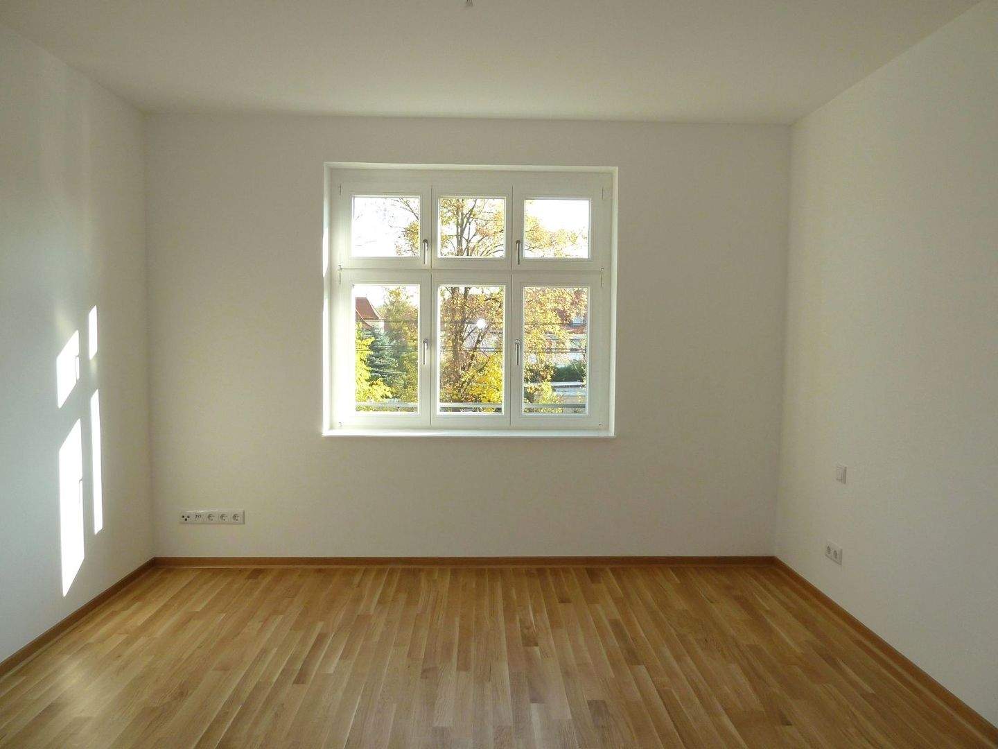 Thumbnail-Hochwertig sanierte 3-Raumwohnung mit Loggia, Tageslichtbad im beliebten Gohlis-Carré !