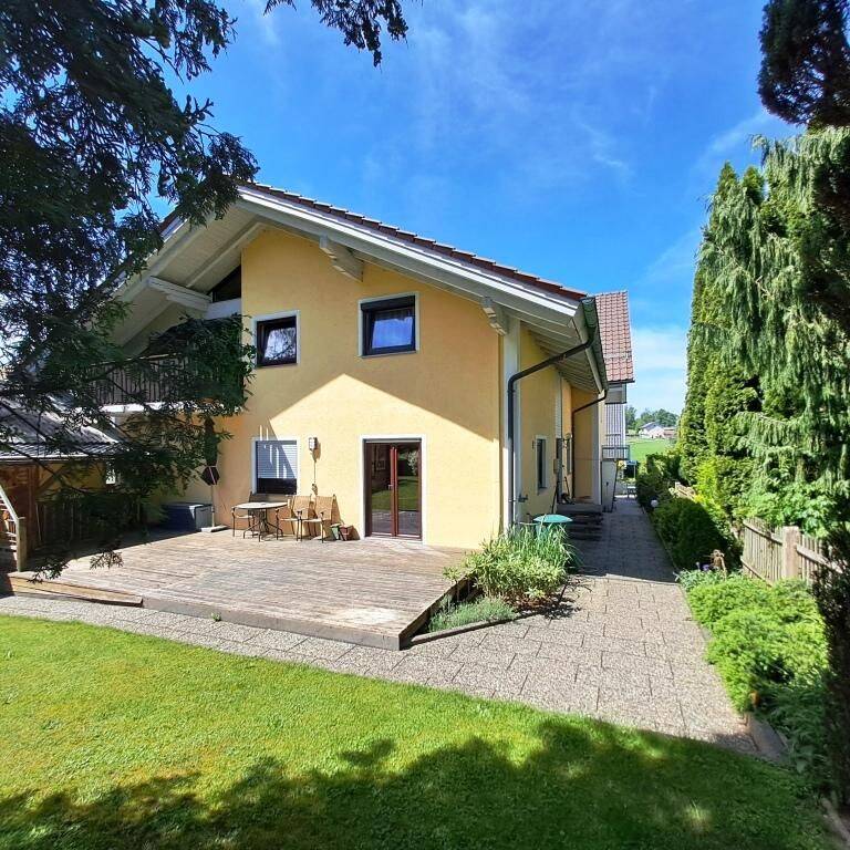 Vermietetes Haus II mit Garten