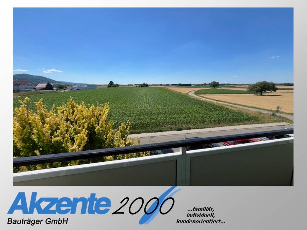 Thumbnail-Großzügige 4-Zimmer-Wohnung in Feldrandlage