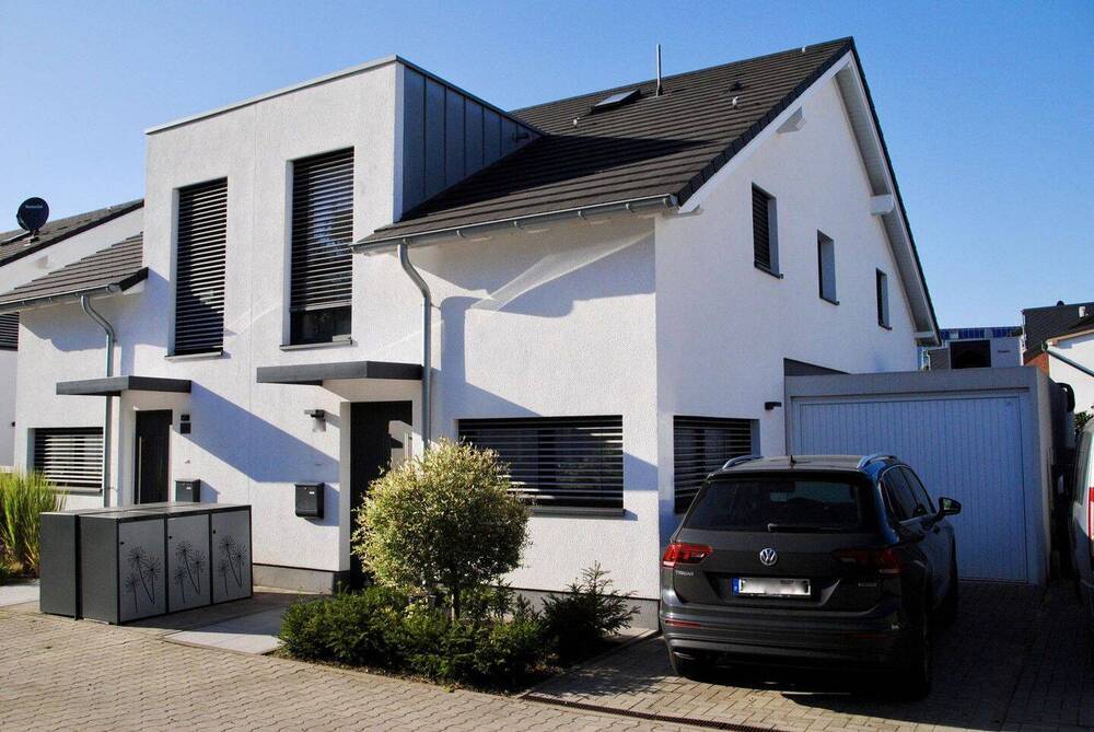 Moderne DHH Außenansicht